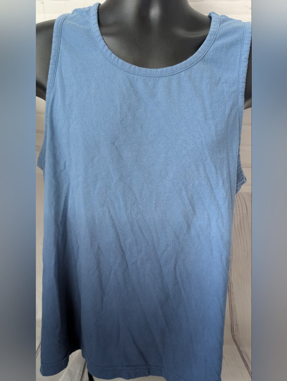 Original Use men’s Blue Ombre Tank Top Size M